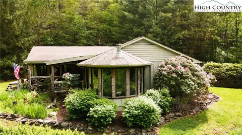 3018 N Hwy Us 19 E Hwy, Newland, NC 28657