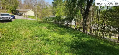 547 White Laurel Ln, Boone, NC 28607 photo 3