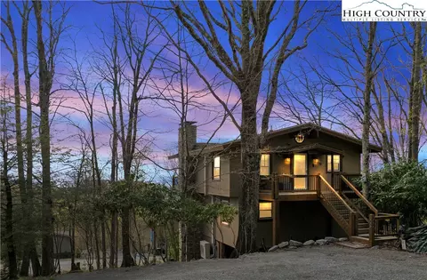 222 Grassy Gap Loop Rd, Beech Mountain, NC 28604