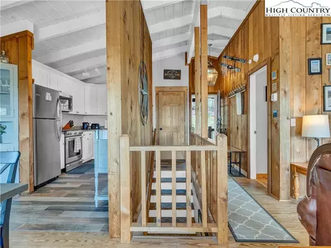 Entry Way - 222 Grassy Gap Loop Rd, Beech Mountain, NC 28604 photo 2 of 3