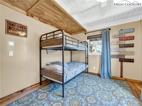 Bedroom - 222 Grassy Gap Loop Rd, Beech Mountain, NC 28604 photo 7 of 8