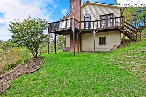 168 Slopes Ct, Boone, NC 28607 photo 3