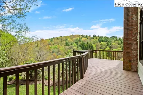 168 Slopes Ct, Boone, NC 28607 photo 4