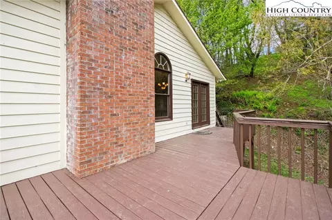 168 Slopes Ct, Boone, NC 28607 photo 5