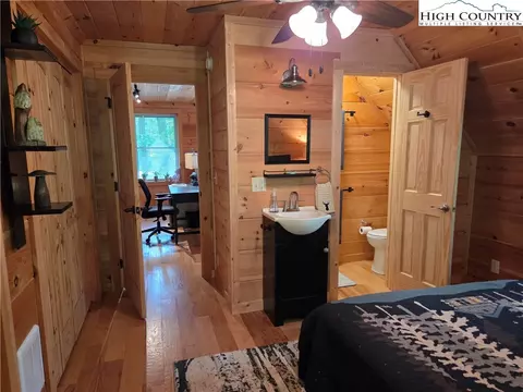 Bedroom - 341 Saddle Ln, Deep Gap, NC 28618 photo 5 of 7