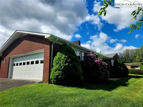 130 Wheeler St, Boone, NC 28607 photo 4