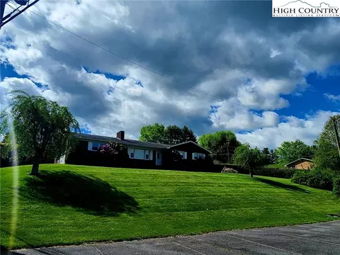 130 Wheeler St, Boone, NC 28607 photo 2