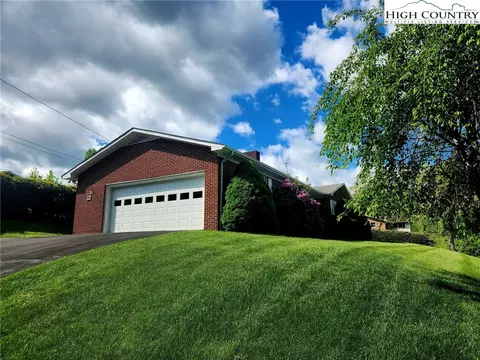 130 Wheeler St, Boone, NC 28607 photo 3