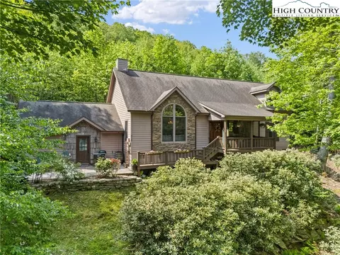 218 Sorrento Falls Rd, Blowing Rock, NC 28605