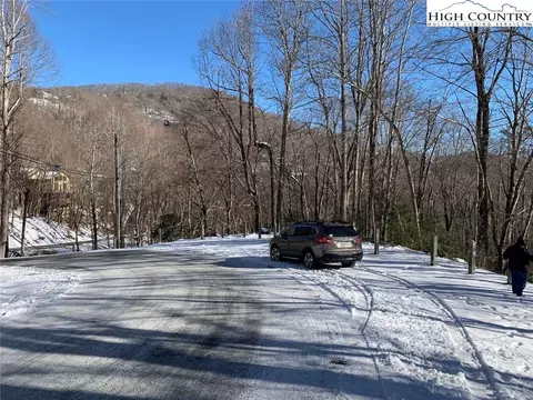 2 Devils Lake Dr, Seven Devils, NC 28604 photo 14
