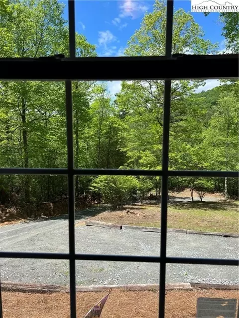 Exterior - 905 Lyons Rd, Roaring Gap, NC 28668 photo 15 of 16