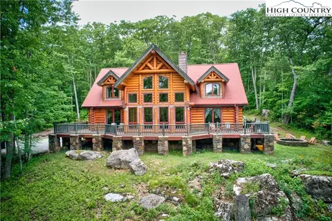2128 Eagles Nest Trl, Banner Elk, NC 28604
