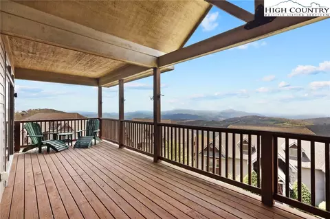 143 Wildflower Rdg #17A, Sugar Mountain, NC 28604