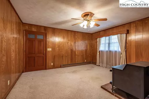 Living - 515 Forest Hill Dr, Boone, NC 28607 photo 2 of 3