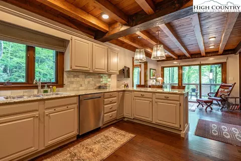 636 Schaffer Rd, Boone, NC 28607 photo 10