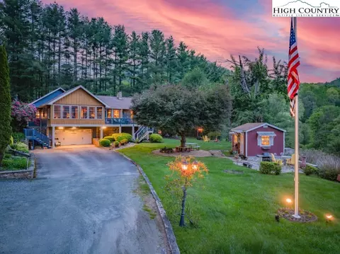 671 Bairds Creek Rd, Vilas, NC 28692
