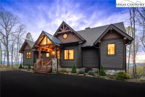 159 Red Sky Pkwy, Elk Park, NC 28622