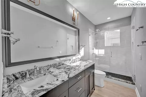 Bath - 182 Calico Ct, Boone, NC 28607 photo 2 of 4