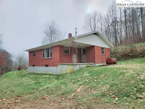 6104 Howards Creek Rd, Boone, NC 28607 photo 27