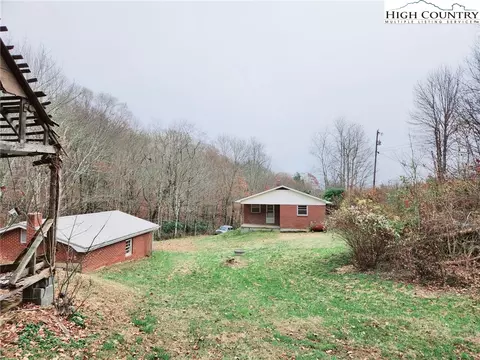 6104 Howards Creek Rd, Boone, NC 28607 photo 31