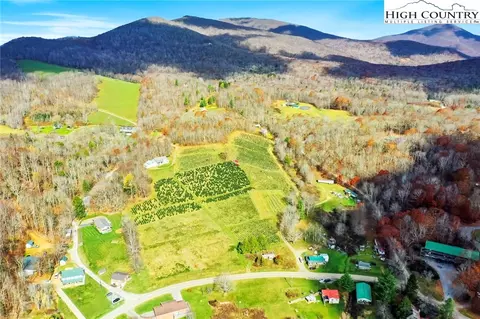 6104 Howards Creek Rd, Boone, NC 28607 photo 13