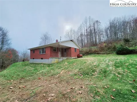 6104 Howards Creek Rd, Boone, NC 28607 photo 28