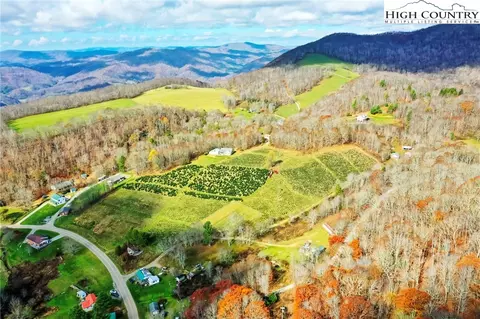 6104 Howards Creek Rd, Boone, NC 28607 photo 15