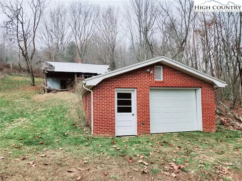 6104 Howards Creek Rd, Boone, NC 28607 photo 25