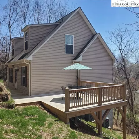 Exterior - 161 Alexander Dr, Boone, NC 28607 photo 4 of 9