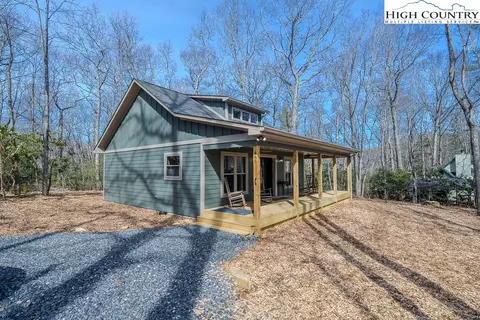 485 Bear Ridge Trl, Fleetwood, NC 28626