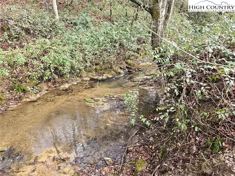 0 Elk Creek Darby Rd, Ferguson, NC 28624