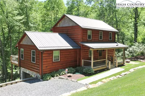 225 Laurel Wood Dr, West Jefferson, NC 28694