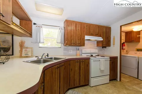 295 Roy E Brown Rd, Vilas, NC 28692 photo 31
