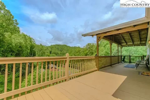 295 Roy E Brown Rd, Vilas, NC 28692 photo 4