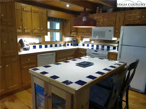 673 Stonebridge Ln, Todd, NC 28684 photo 9