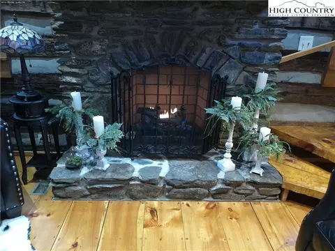 673 Stonebridge Ln, Todd, NC 28684 photo 7