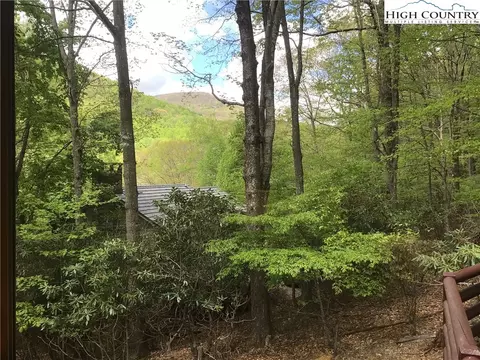 673 Stonebridge Ln, Todd, NC 28684 photo 2