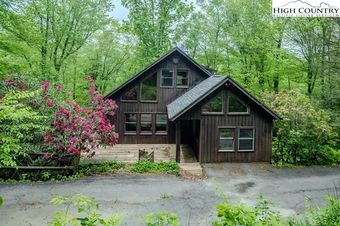 680 Timberlane Dr, Boone, NC 28607 photo 4
