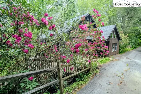 680 Timberlane Dr, Boone, NC 28607 photo 6