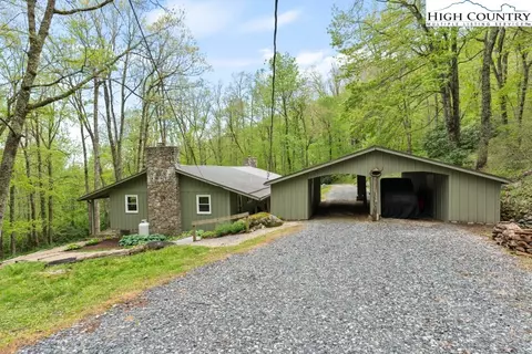 151 Moores Mountain Frk, Linville, NC 28646