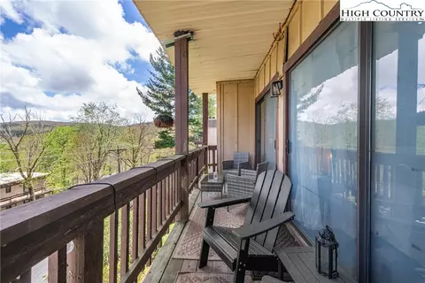 Exterior - 101 Mid Holiday Ln #E-218, Beech Mountain, NC 28604 photo 3 of 8