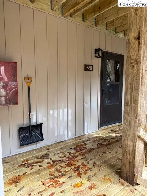 Exterior - 101 Mid Holiday Ln #E-218, Beech Mountain, NC 28604 photo 2 of 8