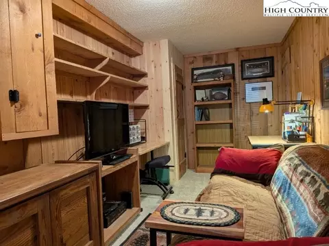 1100 Bodenheimer Dr, Boone, NC 28607 photo 40
