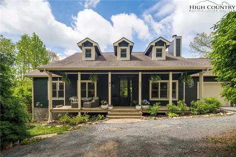 582 Sunny Chestnut Frst, Boone, NC 28607