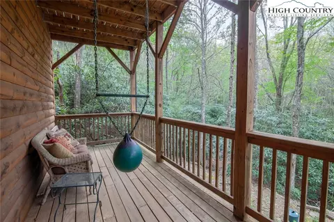 Exterior - 218 Ridgecrest Cir, Beech Mountain, NC 28604 photo 11 of 11