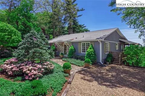 232 High Peak Dr, Boone, NC 28607