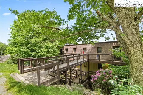 101 Upper Holiday Ln #H-333, Beech Mountain, NC 28604
