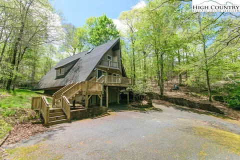 205 Spring Branch Rd, Beech Mountain, NC 28604