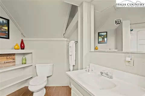 Bath - 104 Longview Ct, Seven Devils, NC 28604 photo 4 of 5