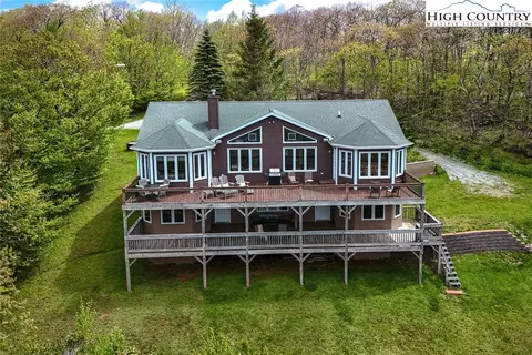 131 Shooting Star Trl, Boone, NC 28607